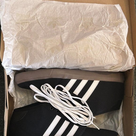 NEW Adidas Classic Men's SEELEY MID Black White - Size 10 - New in Box! - Picture 3 of 4